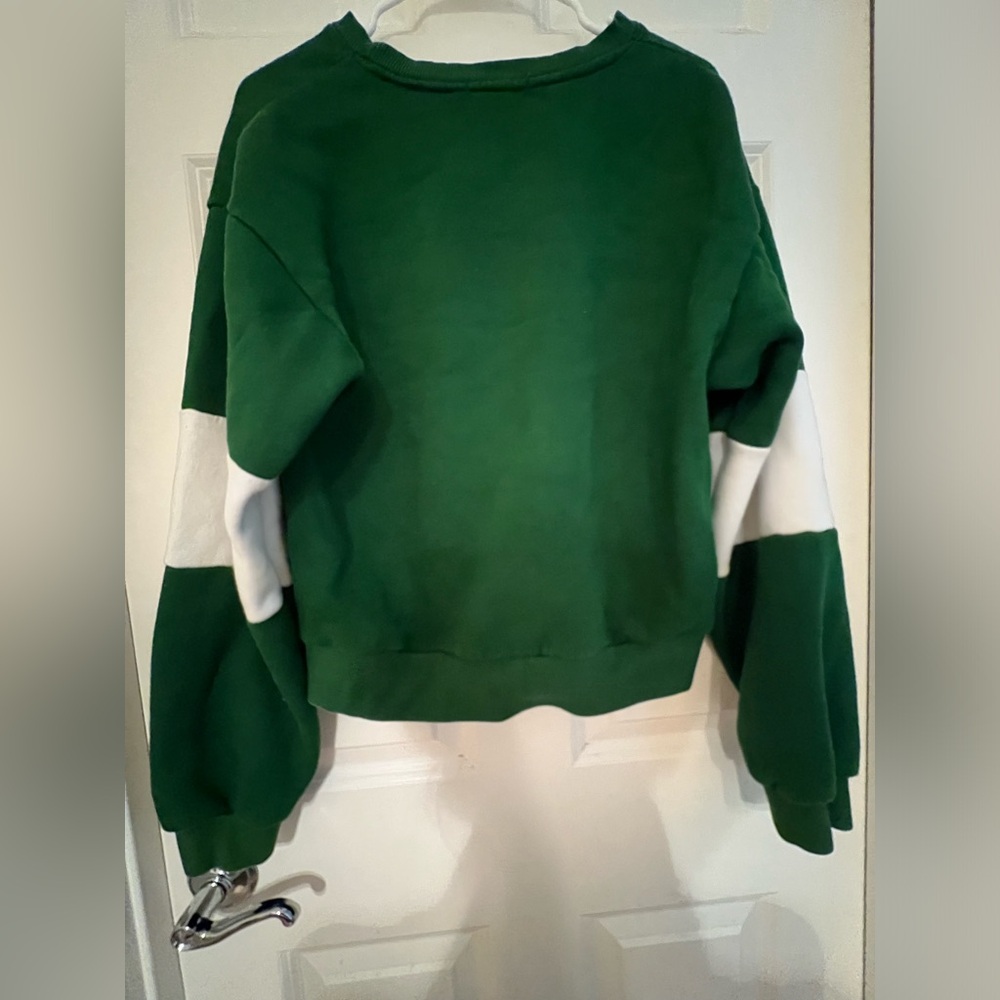 Green and white sweater womens small Forever 21